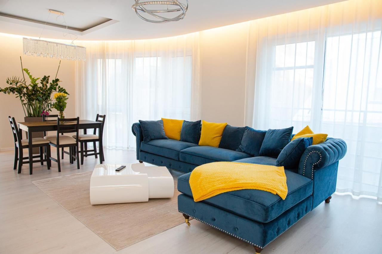 Luxurious Blue&Yellow Apartment In Kaunas Center Buitenkant foto